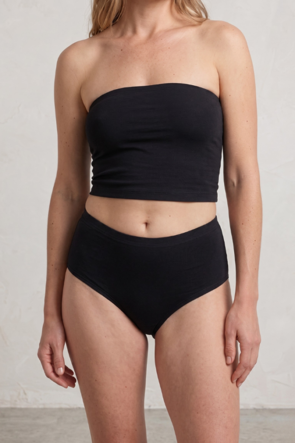 Figa Super · Braga menstrual tiro alto · Negro
